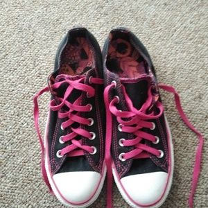 Black and Pink Converse All Star size 7